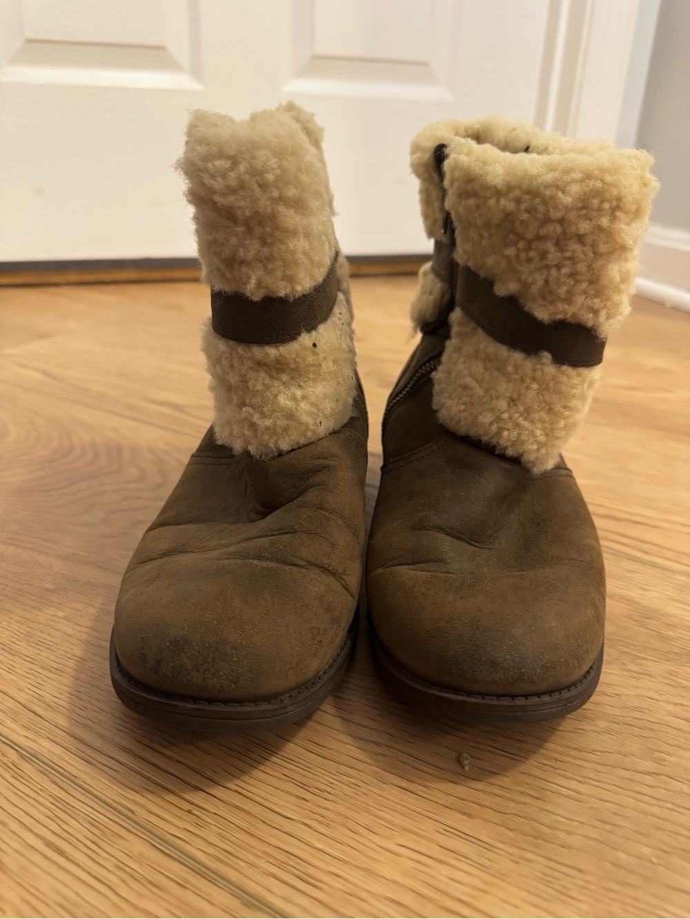 UGG Brown Suede Shearling Ankle Booties